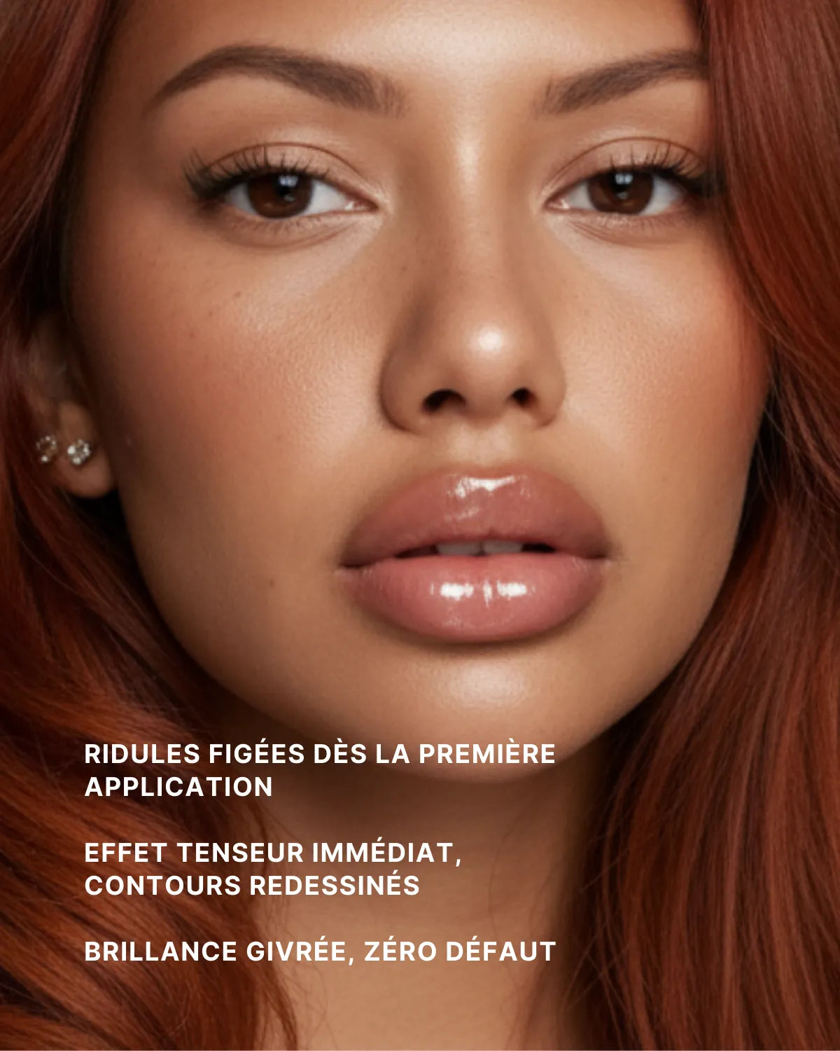 Modèle portant le gloss NEMESYS Ice Pearl, ridules figées dès la première application, contours redessinés.