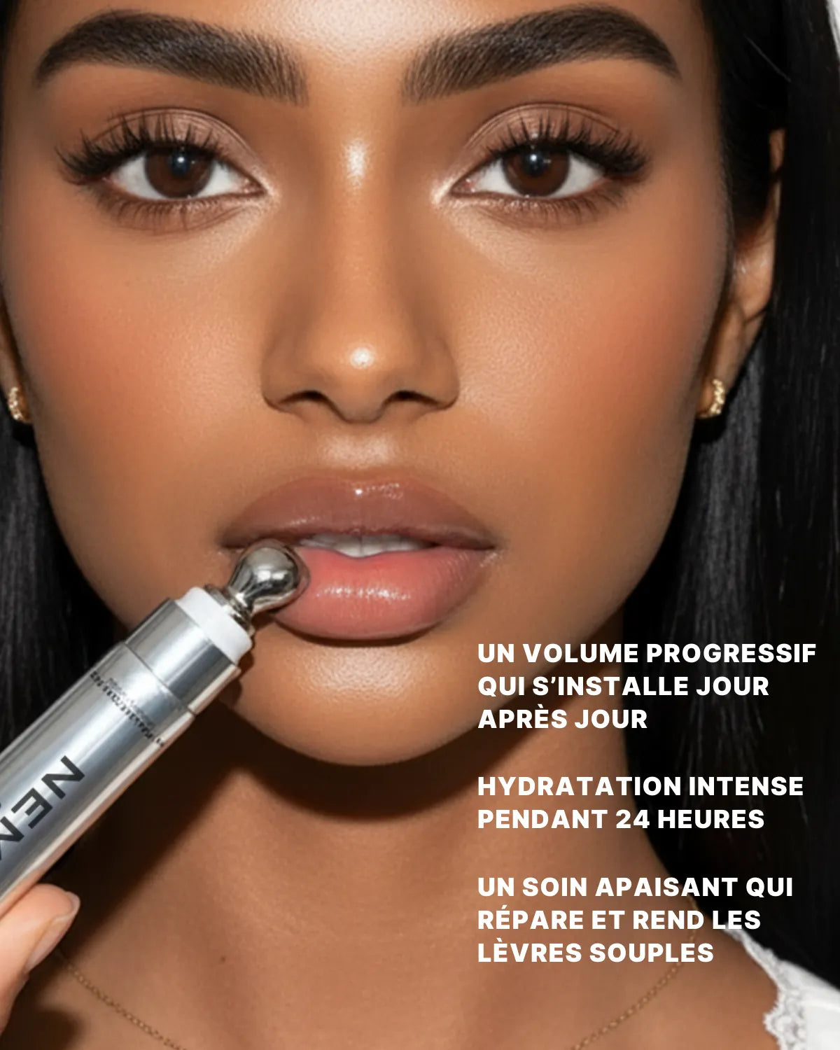 Application du gloss NEMESYS Ocean Bloom, volume progressif jour après jour et hydratation 24h.